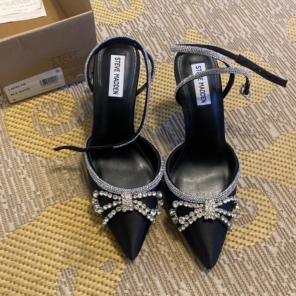 Steve Madden black heels